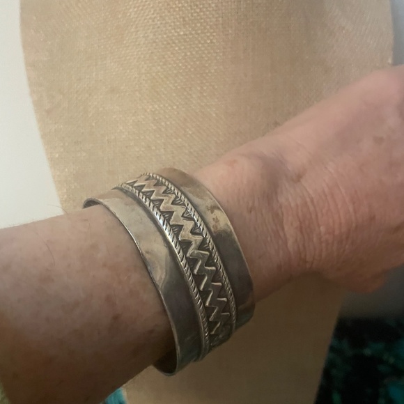 Vintage 70’s Native American Sterling Silver cuff bracelet - Picture 5 of 5